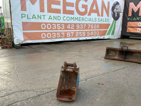 12" MINI DIGGER BUCKET........30mm PINS....1211. 289063880