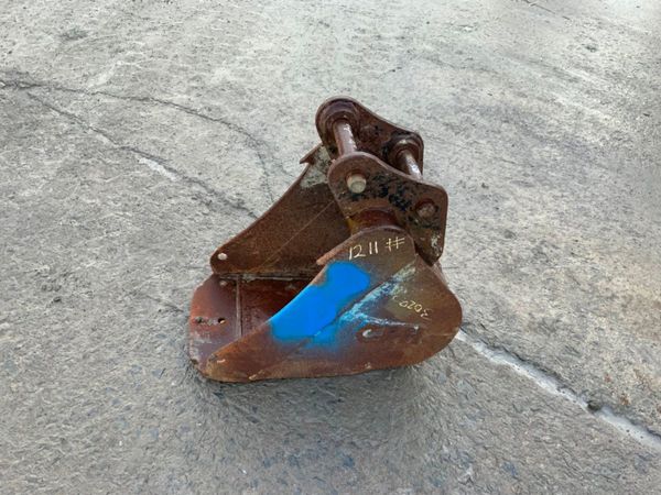 12" MINI DIGGER BUCKET........30mm PINS....1211. 289063883