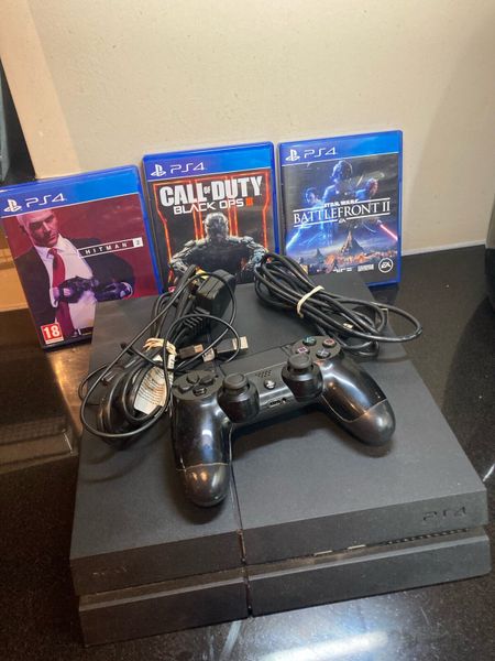 PlayStation 4 Console & Games for sale in Co. Cork for €220 on DoneDeal