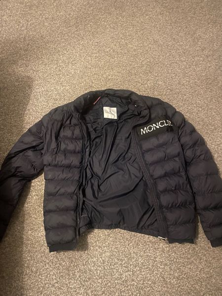 Moncler discount puffer sale