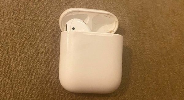 Used best sale airpods amazon