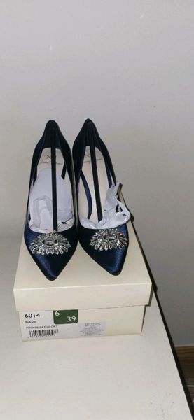 Navy best sale shoes sale