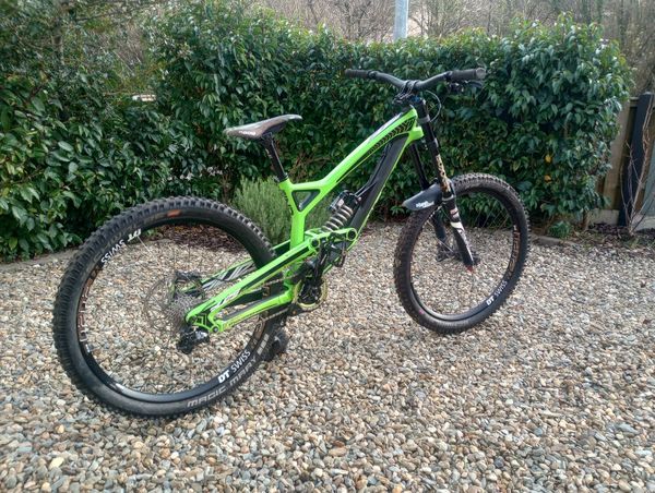 Yt dh bike hot sale