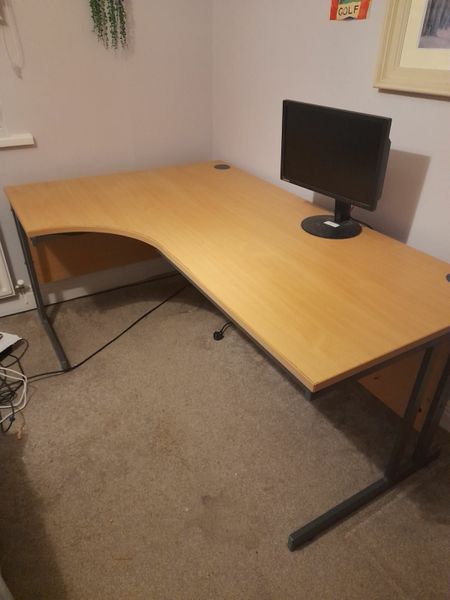 Donedeal deals office desk