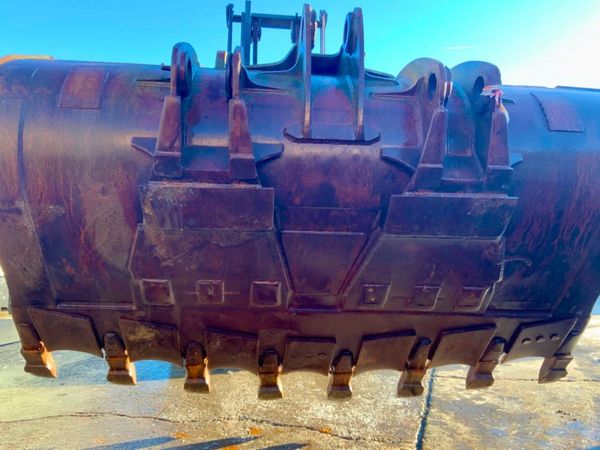 3.3mt WHEELED LOADER SPADE NOSE BUCKET...1329. 289334037
