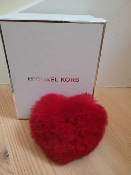 Michael kors pom shop pom bag charm