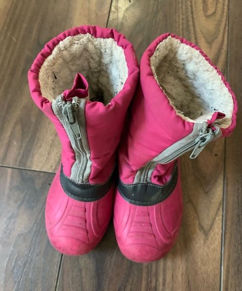 Ladies size 9 hot sale snow boots