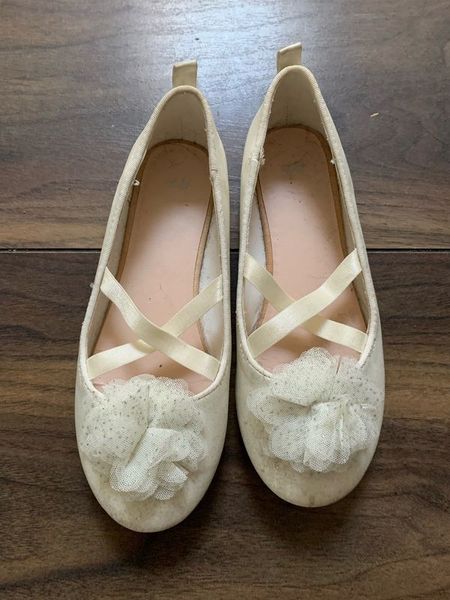 Ladies cream shoes size on sale 5