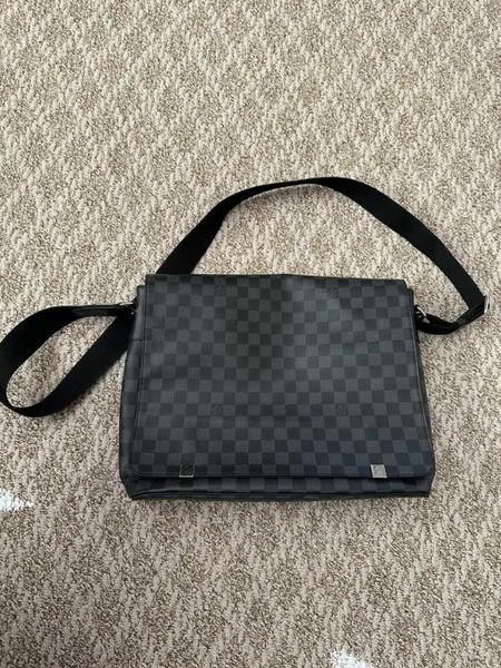 Sacoche best sale lv vinted