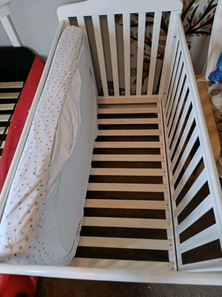 Mothercare jamestown clearance cot