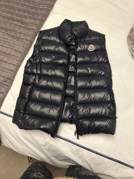 Moncler shop vest sale