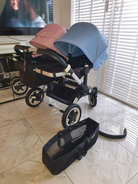 Bugaboo donkey outlet done deal