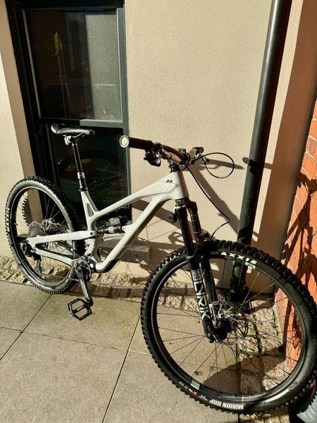 YT Jeffsy Uncaged 6 2022 Size L for sale in Co. Dublin for 2 950