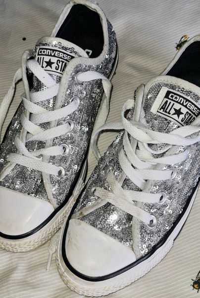 Silver sparkly converse low clearance tops