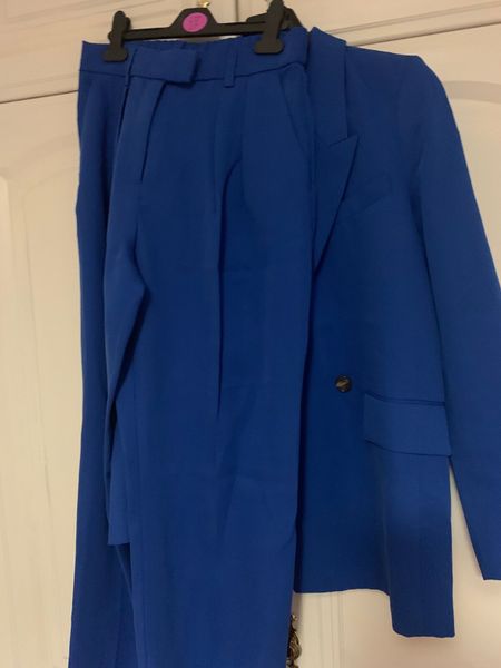 H and clearance m trouser suit