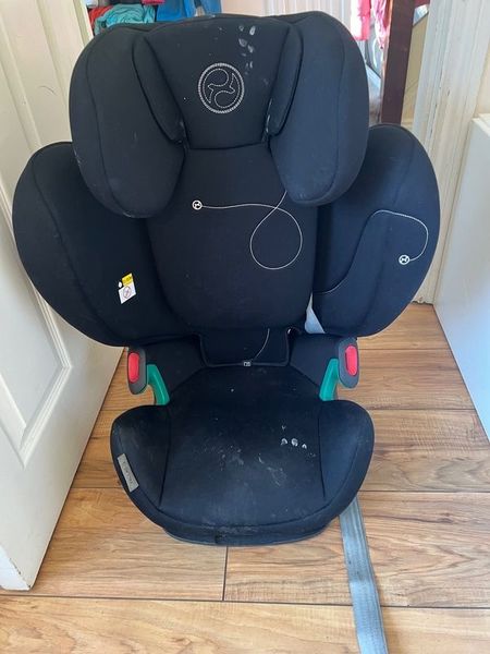 Cybex solution hotsell pure black