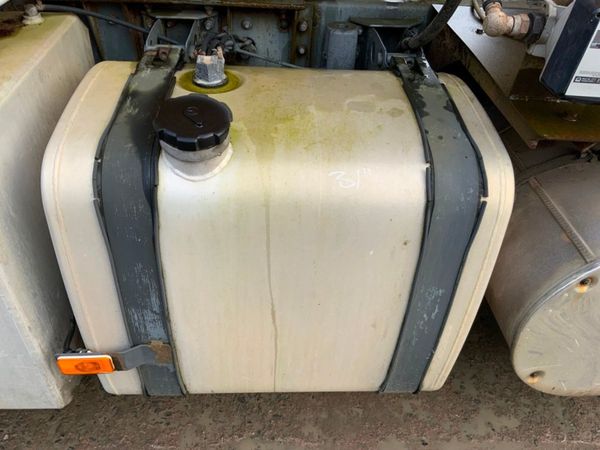 Volvo FM10 Vacuum Tank Drain Jetter. 280133489