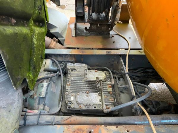 Volvo FM10 Vacuum Tank Drain Jetter. 280133482