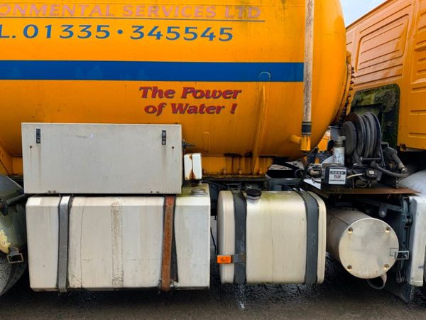 Volvo FM10 Vacuum Tank Drain Jetter. 280133490