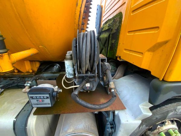 Volvo FM10 Vacuum Tank Drain Jetter. 280133492