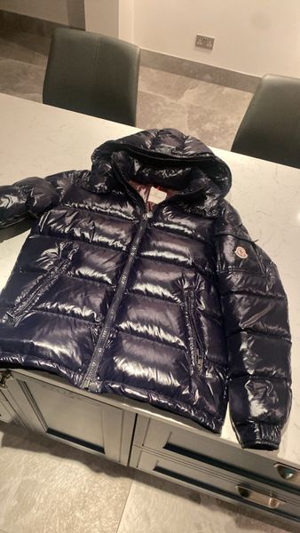 Moncler in outlet sale