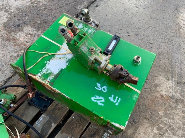 JOHN DEERE / ZUIDBERG FRONT PTO. 280482241