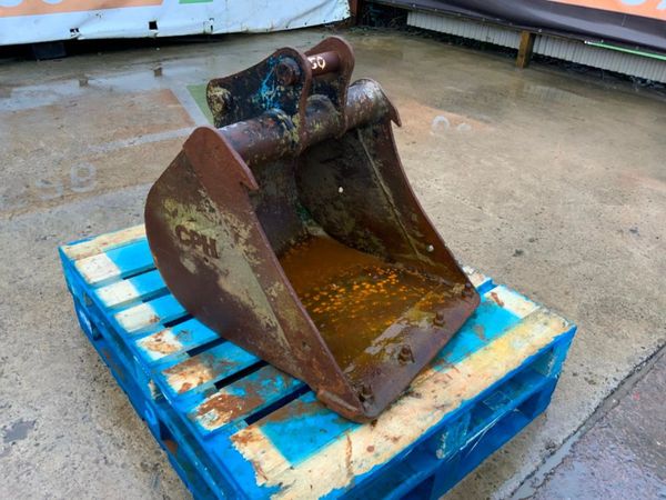 24" CPH  DIGGER BUCKET....45mm PINS.......24CPH. 280702317