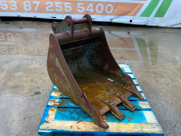 24" DIGGING BUCKET...50mm PINS......1205/24. 280890837