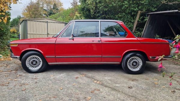 Superb 1975 BMW 2002tii in beautiful condition