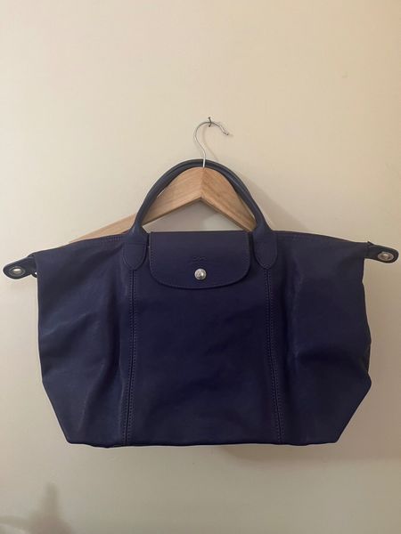 Longchamp size m hot sale