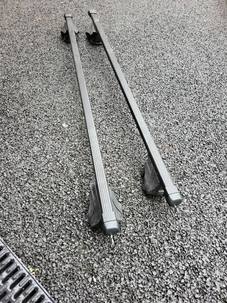 Thule roof bars 761 hot sale