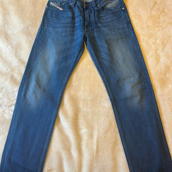 Men s Diesel Larkee Straight Relaxed Jeans 30 32 for sale in Co