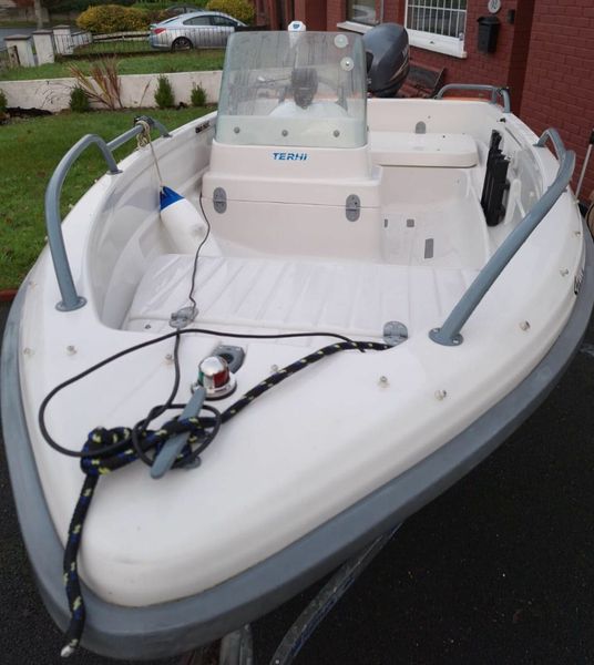 Terhi boat with 25 HP Yamaha outboard