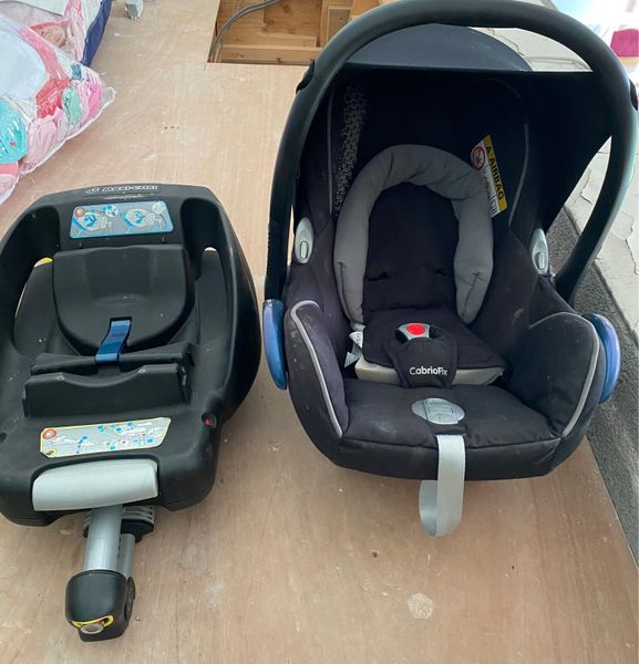 Maxi cosi car 2025 seat done deal