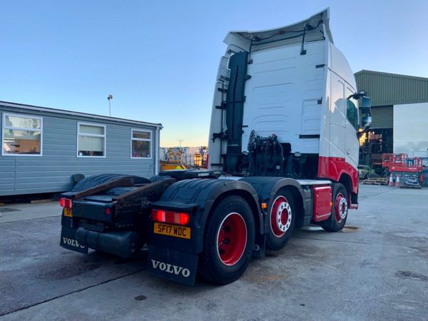 Volvo FH Version4 Mid-lift Gtxl T/unit. 282681008