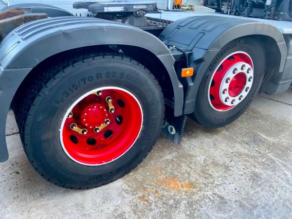 Volvo FH Version4 Mid-lift Gtxl T/unit. 282681011