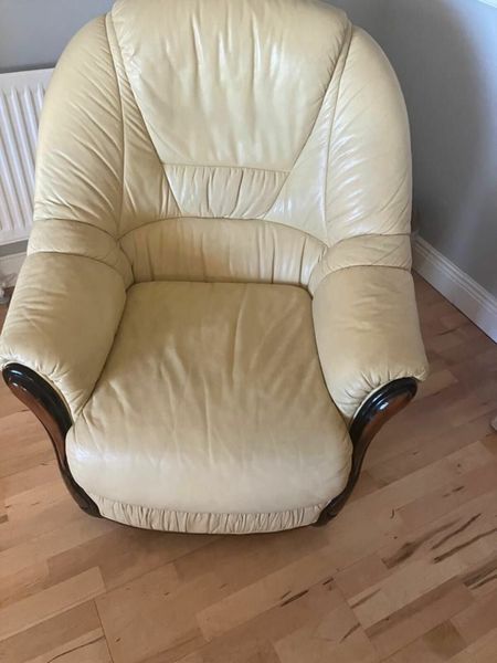 Cream leather best sale armchairs for sale