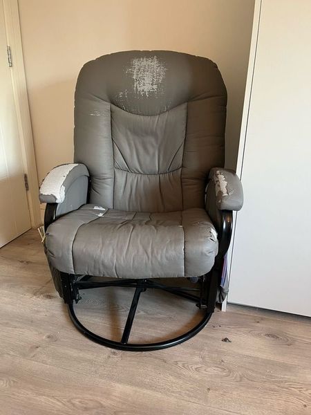 Cloud nine glider outlet chair