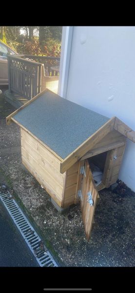 Used dog houses cheap for sale near me