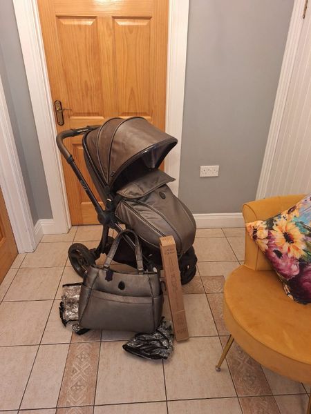 Egg travel system on sale sale