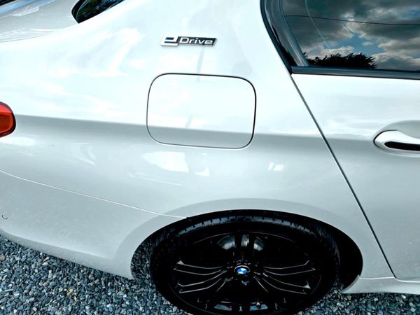 BMW 5-Series 2018 M spec hybrid 294313407