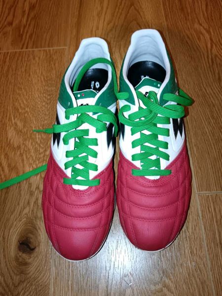 Football boots sales size 9