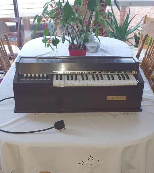 1960s magnus electric 2024 chord organ