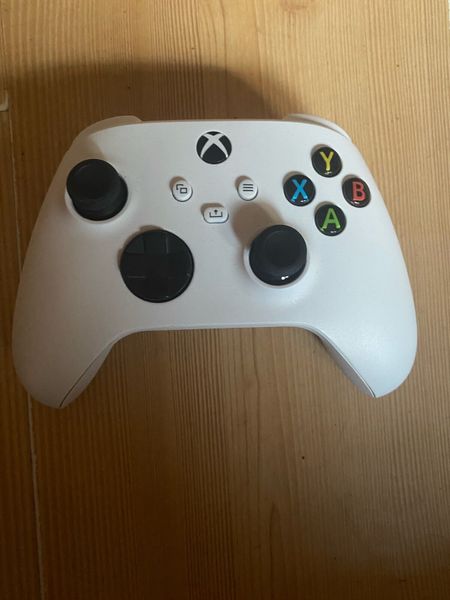 Broken xbox deals controller for sale