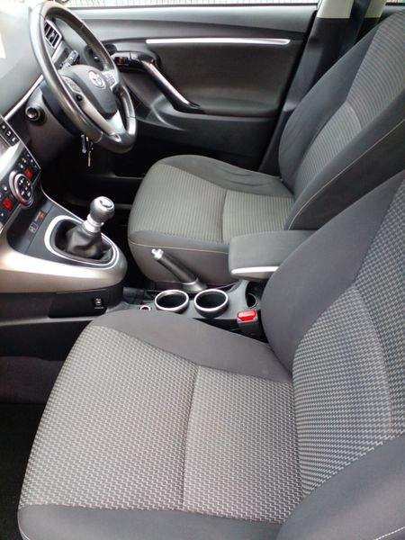 Toyota Verso 2014 295494402