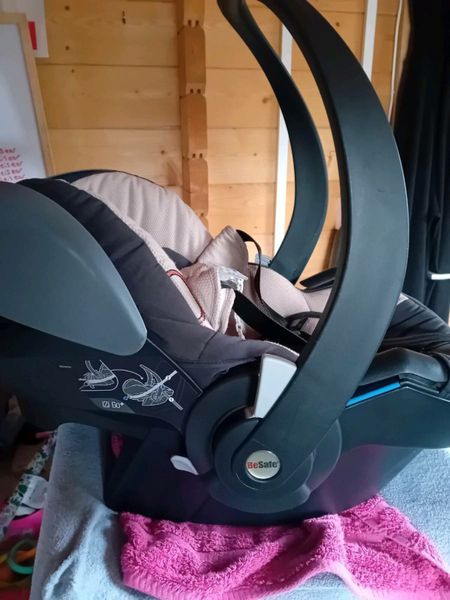 Isofix base hotsell done deal