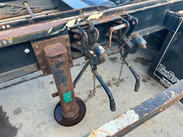 BOUGHTON TWIN AXLE HOOK DRAG TRAILER....117KY 295617376