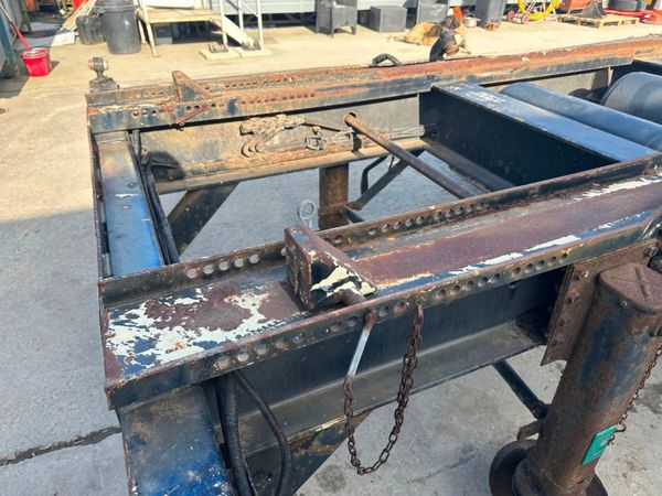BOUGHTON TWIN AXLE HOOK DRAG TRAILER....117KY 295617377