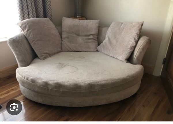 Elvia sofa deals dfs