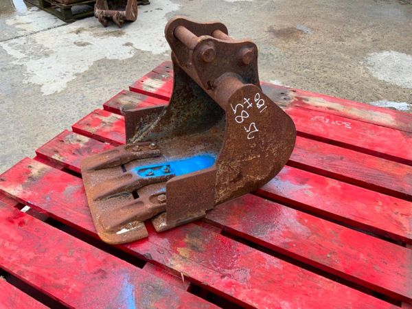 12" MINI DIGGER BUCKET....25mm PINS.......#CPH. 296358797